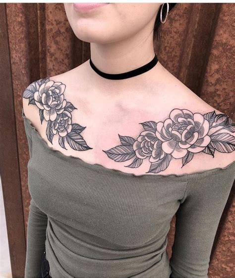 tatuajes pechos mujer|Los mejores tatuajes en el pecho para mujer 